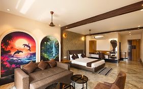 Nautical 9 Beach Retreat
